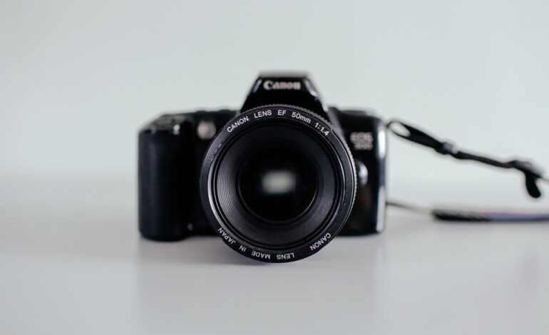 5 Things the Canon EOS R1 Needs to Compete With the Sony A1