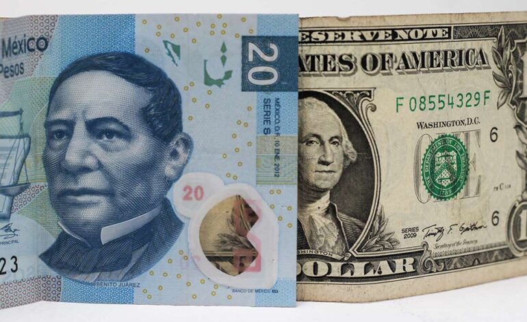 Peso opera con ligero avance y perfila semana de ganancias; dólar, en 22.42 unidades