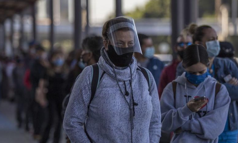 Pega virus a frontera norte; restringen cruces y movilidad
