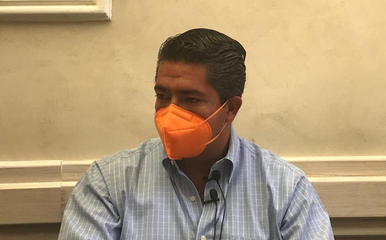 Obligan a los trabajadores del Ayuntamiento de Cholula a apoyar al partido, revela candidato