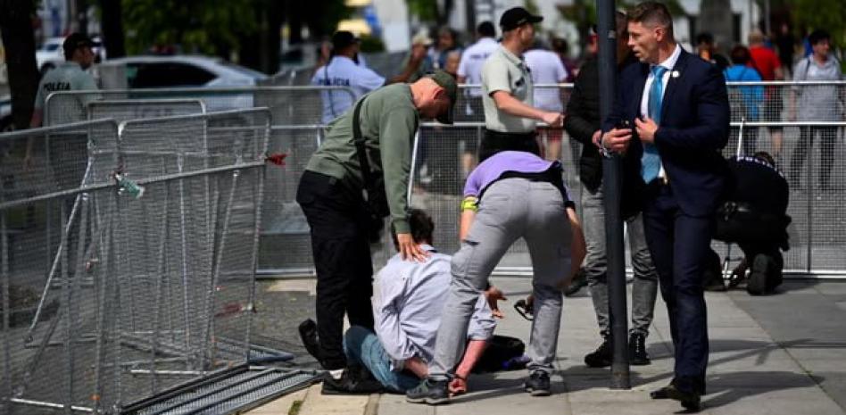 «Horrible crimen», el atentado contra el premier eslovaco: Putin